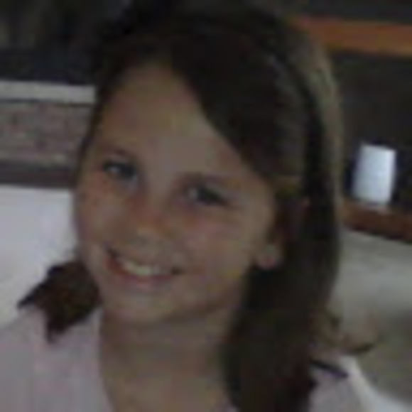 Meet your Posher, Carlie - Picture 1 of 1